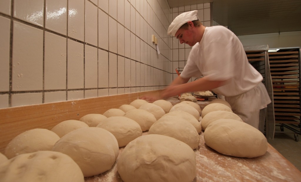 ‚Frühstück ist fertig‘: Bäckermeister Werner Wulfmeyer und sein Team setzen auf traditionelles Handwerk und die Vorzüge des ‚Slow Baking‘. Foto: ulrike Havermeyer